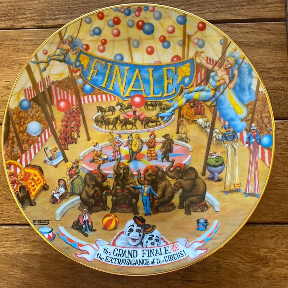 The Greatest Show on Earth The Grand Finale Plate.